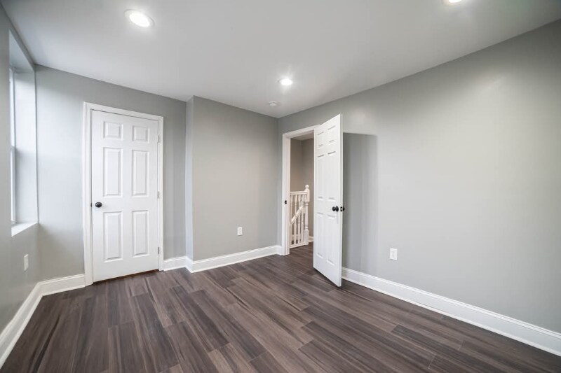 Building Photo - 3218 Elmley Ave