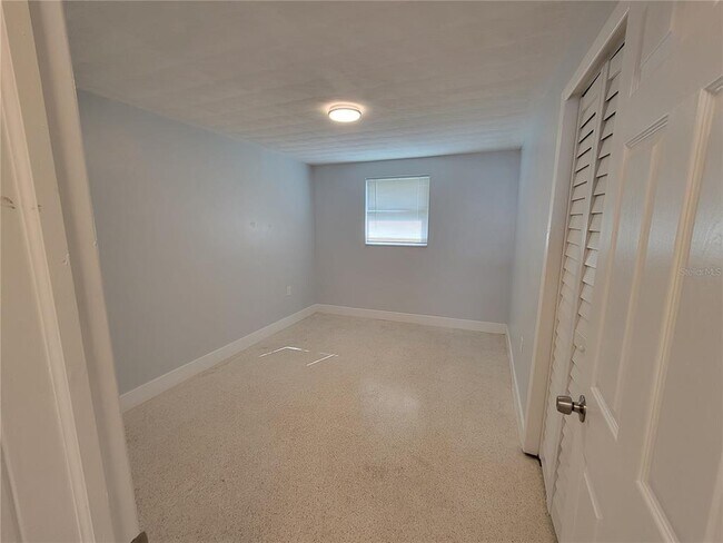 Building Photo - 3301 Ash St