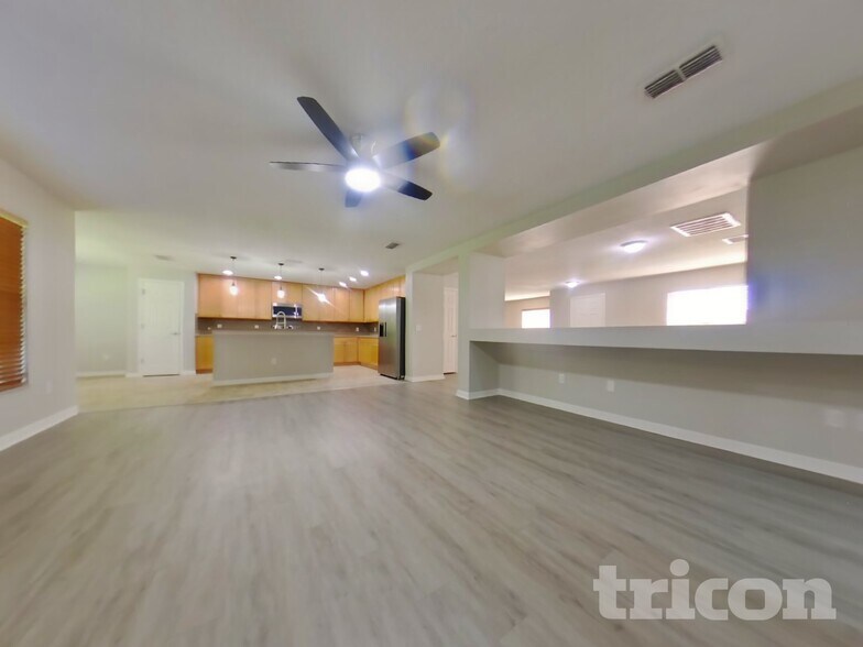 Building Photo - 321 Black Springs Ln