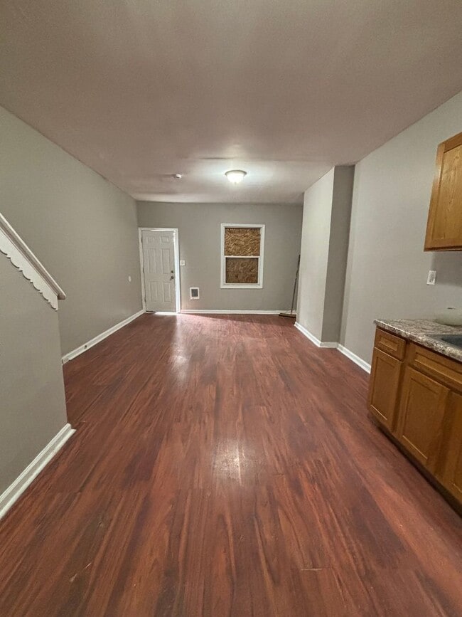 Building Photo - Spacious 3-Bedroom Single-Family Home in Kensington – Available Now