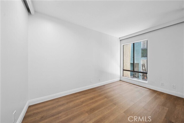 Building Photo - 950 Kings Rd