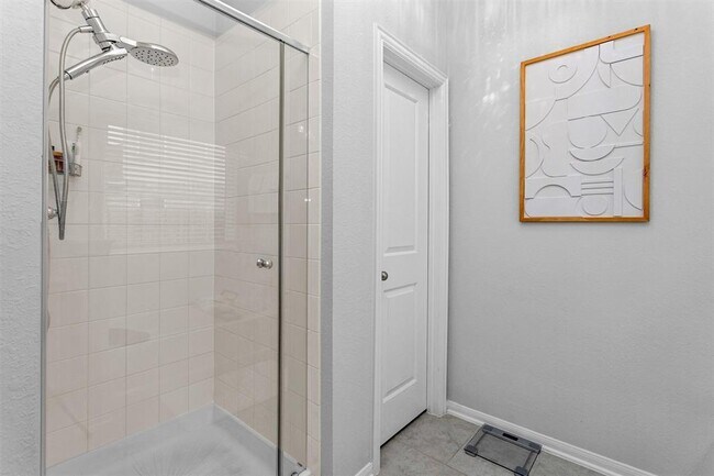 Building Photo - 16318 Westley Ridge Dr