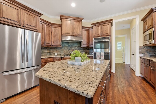 Building Photo - 28423 Tall Juniper Hill Dr