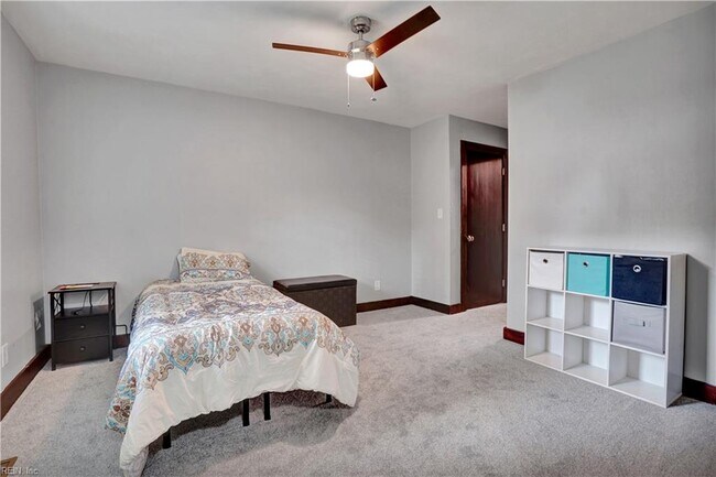 Building Photo - 1780 Valhalla Arch