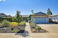 Building Photo - 4833 Primrose Ln
