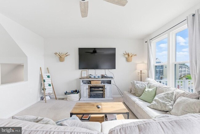 Building Photo - 66 National St