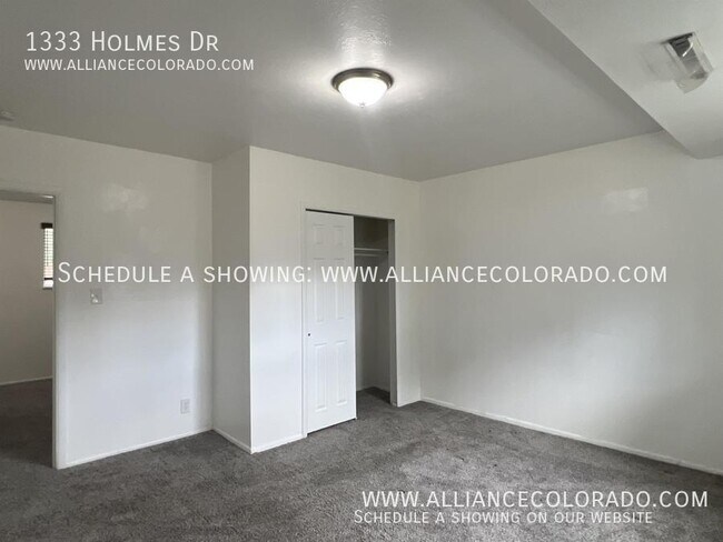 Building Photo - 1333 Holmes Dr