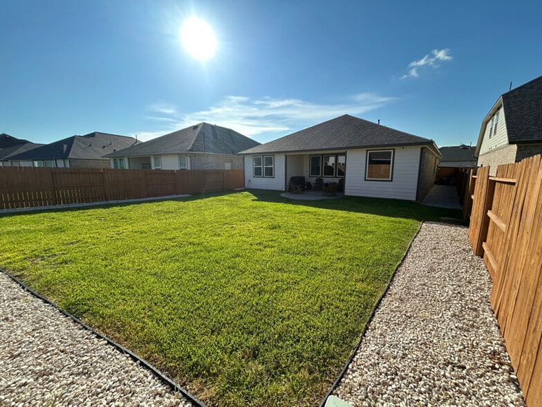 Building Photo - 2972 Golden Dust Dr