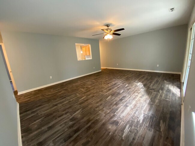 Building Photo - 5132 Greenville Loop Rd