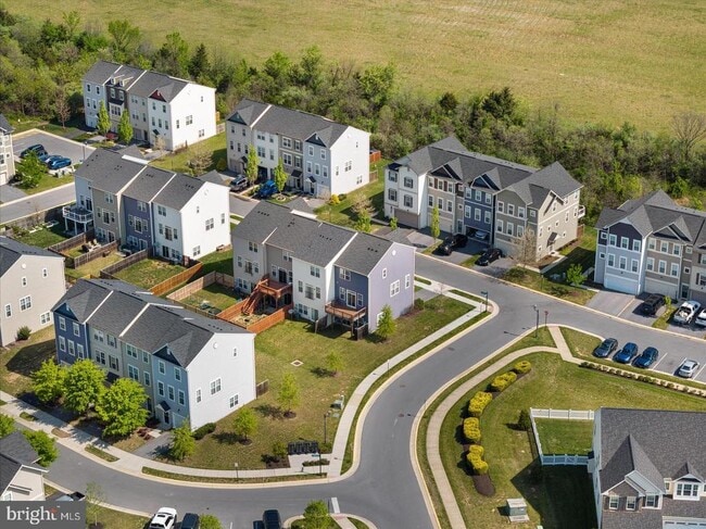 Building Photo - 109 Splendor Gdn Wy