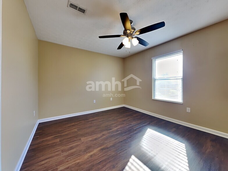 Building Photo - 7730 Hillsdowne Cir