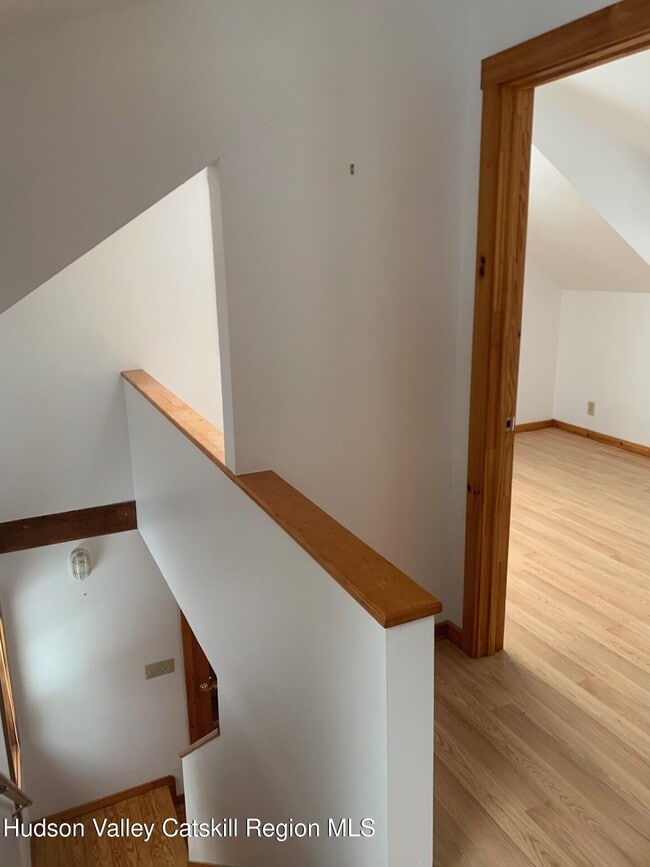 Building Photo - 442 Acorn Hill Rd
