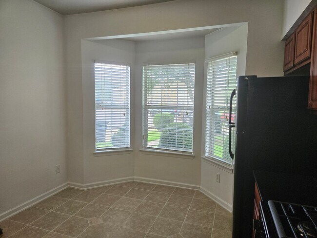 Building Photo - 13 Tidal Ct