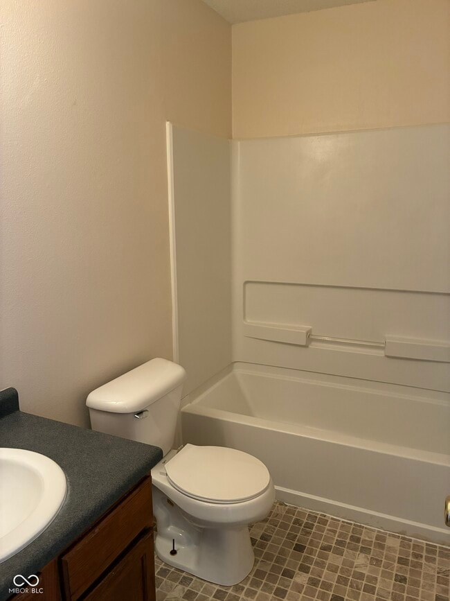 Building Photo - 2274 Bridlewood Dr