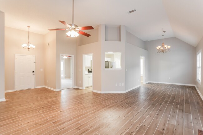 Building Photo - Spacious 4-Bedroom on a Corner Lot