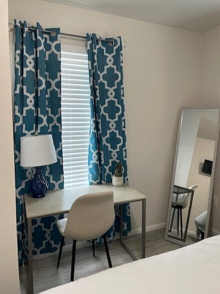 Building Photo - 2202 Solo St