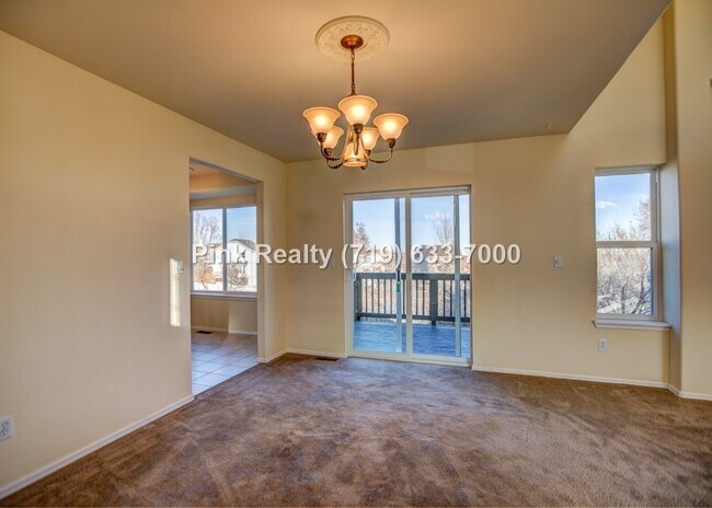 Building Photo - 985 Ridgebury Pl