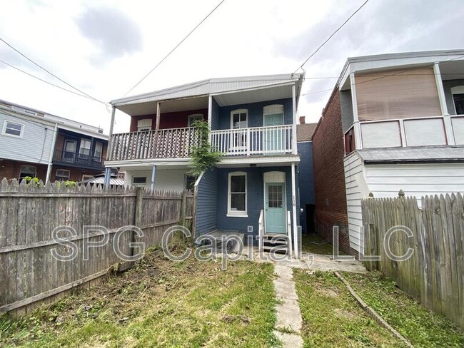 Building Photo - 116 Neater St