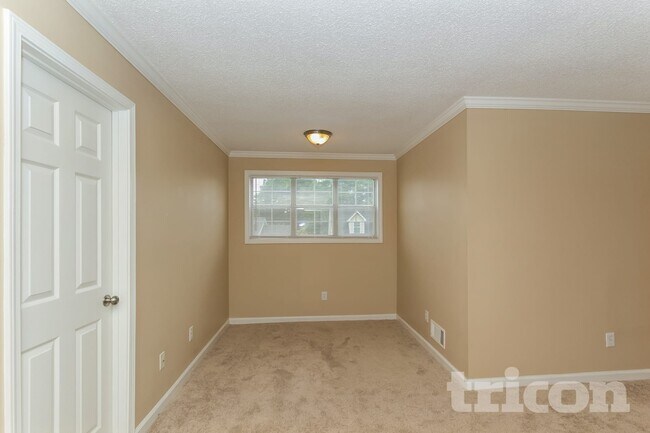 Building Photo - 1318 N Hampton Dr