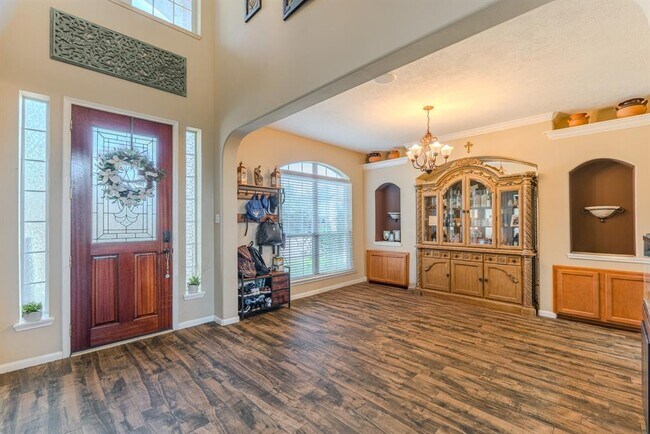 Building Photo - 8303 Hayden Cove Dr