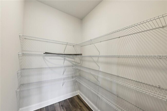 Building Photo - 6137 Black Pear Ln