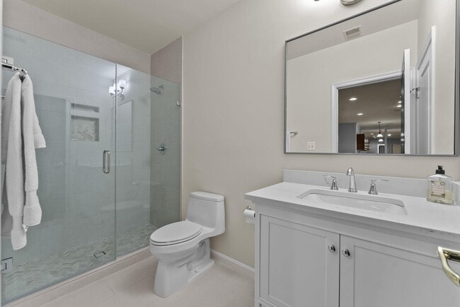 Building Photo - 4039 Cray Dr