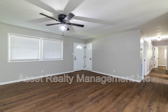 Building Photo - 4821 Gettysburg Rd