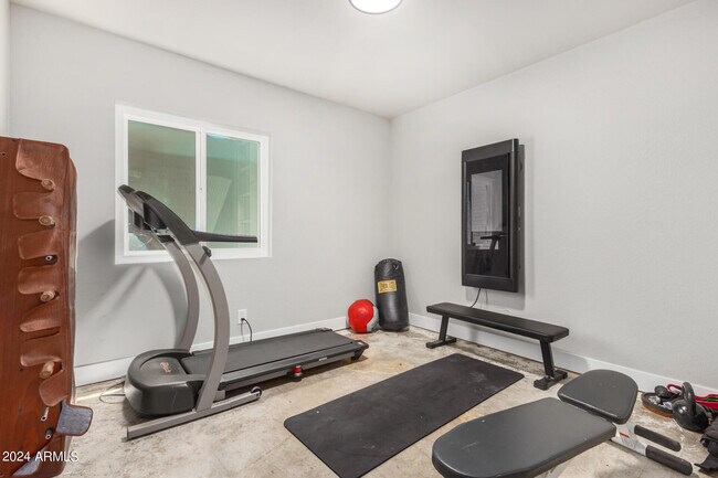 Building Photo - 321 E Aspen Way