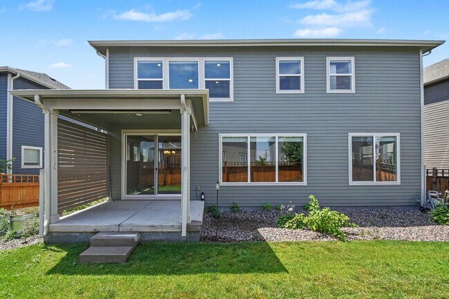 Building Photo - Modern 4 Bedroom House in Timnath