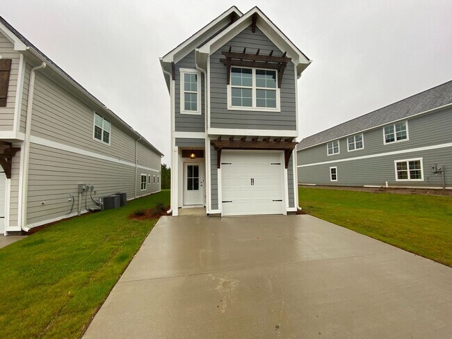 Primary Photo - Home for Rent in Calera, AL!!! Available t...