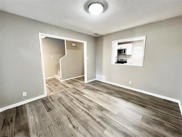 Building Photo - 2201 Seville Ct