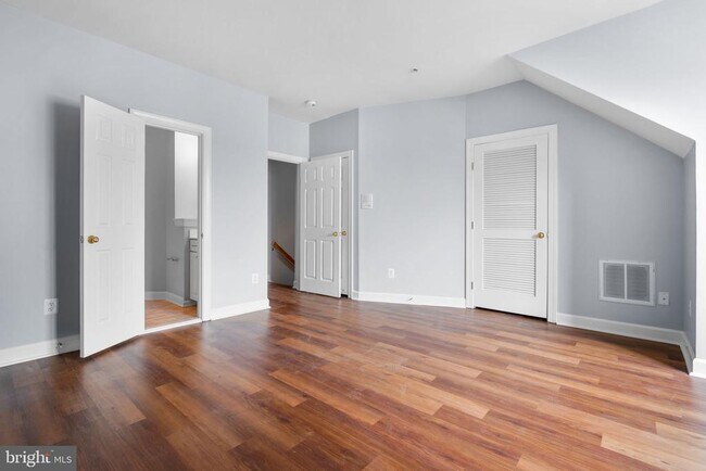 Building Photo - 5246 Tancreti Ln