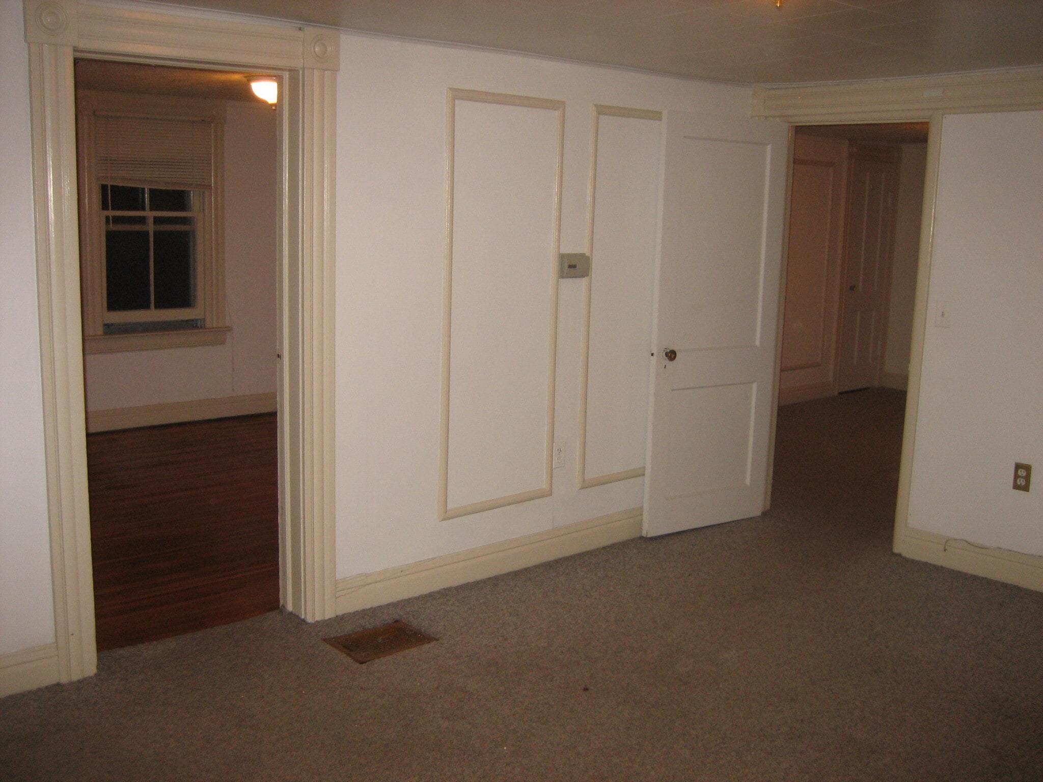 Building Photo - 56 Hartsen St