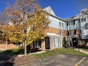 Building Photo - 192 Pinewood Dr