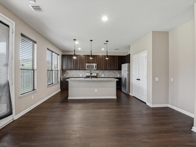 Building Photo - 16515 Williamstown Dr