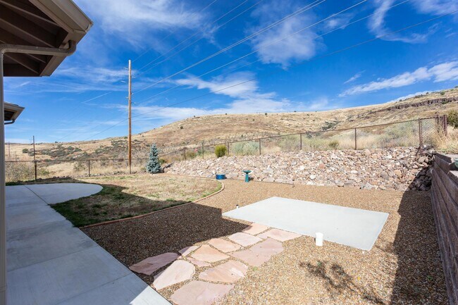 Building Photo - 4760 E Amber Rd