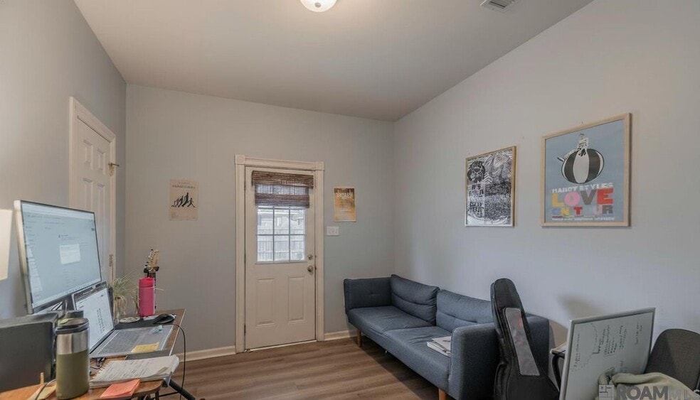Building Photo - 5545 Ducros Dr