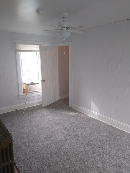 Building Photo - 517 4th St