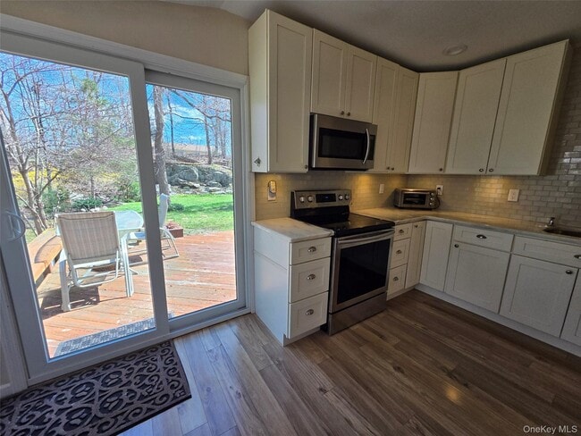 Building Photo - 36 Julie Ln