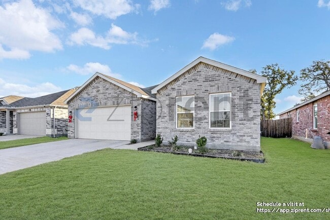 Building Photo - 2301 Vlg Crk Ln