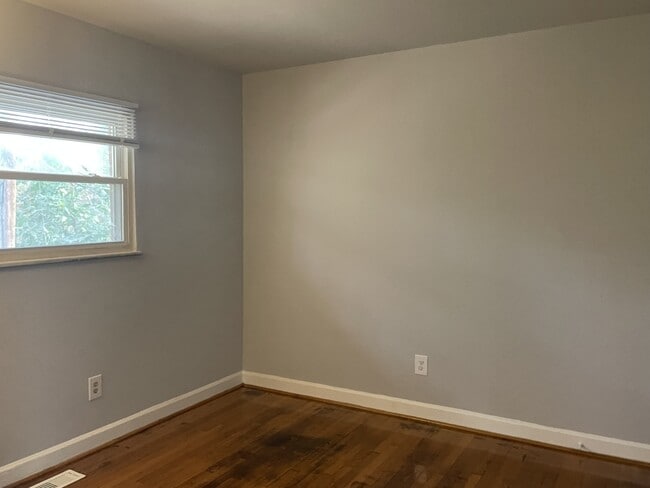 Building Photo - 3109 N Parham Rd