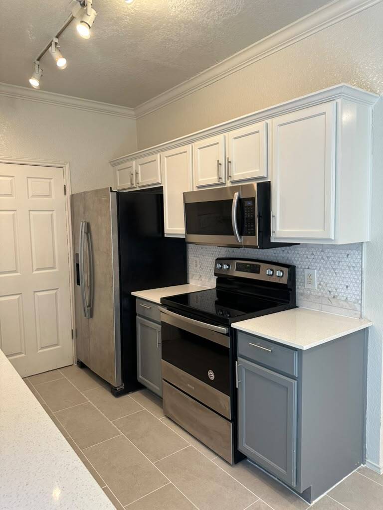 Kitchen - 4400 Switch Willo