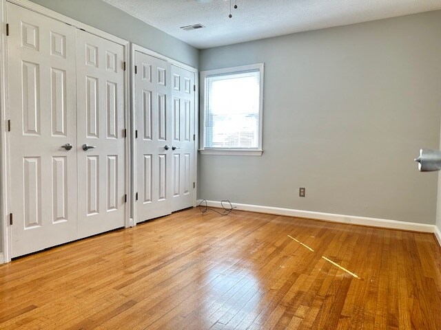 Building Photo - 203 S Wellington Dr