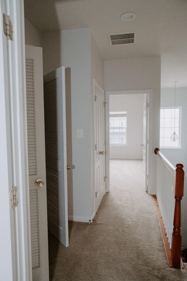 Building Photo - 110 Quinton Oaks Cir