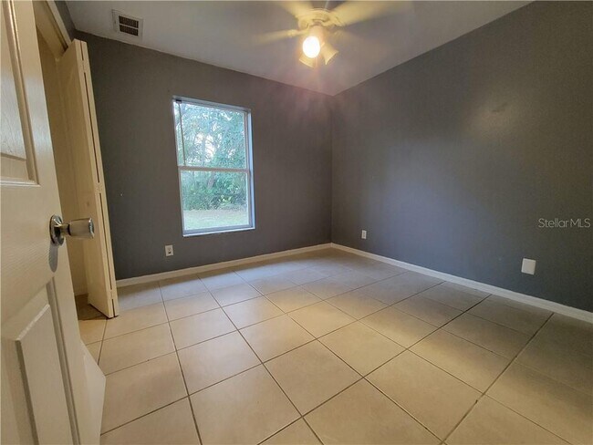 Building Photo - 4185 Simkins Ave