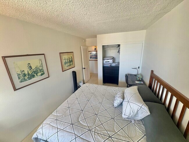 Building Photo - 55 S Kukui St