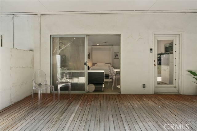 Building Photo - 8787 Shoreham Dr