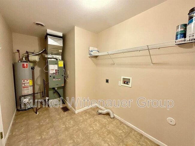 Building Photo - 10909 Kentfield Dr