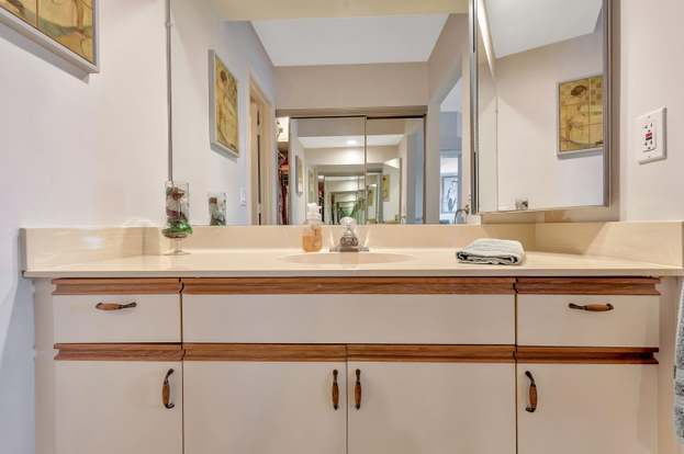 Building Photo - 33 Plantation Dr