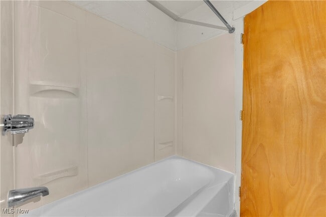 Building Photo - 7107 Hague Ave